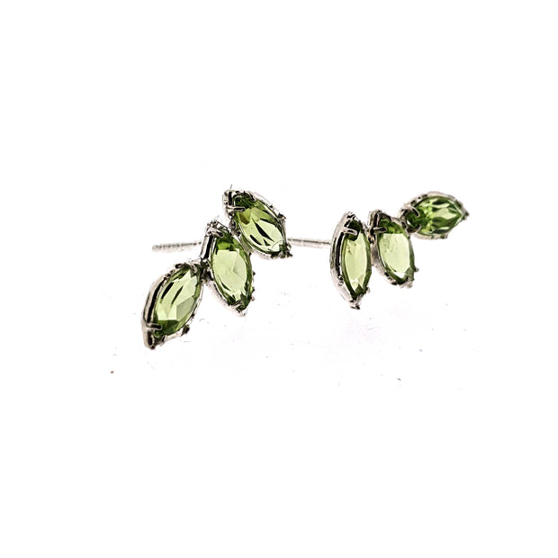Angled side view of Peridot Cambrye Earring.