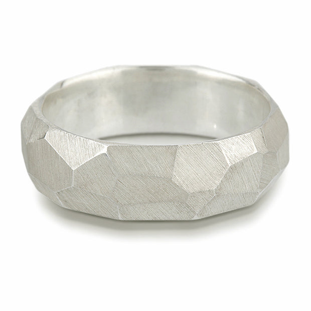 Full image of thick band sterling silver Men's facet Ring. This ring has a texture of a facet.